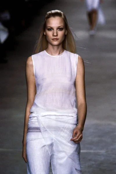 Look 27